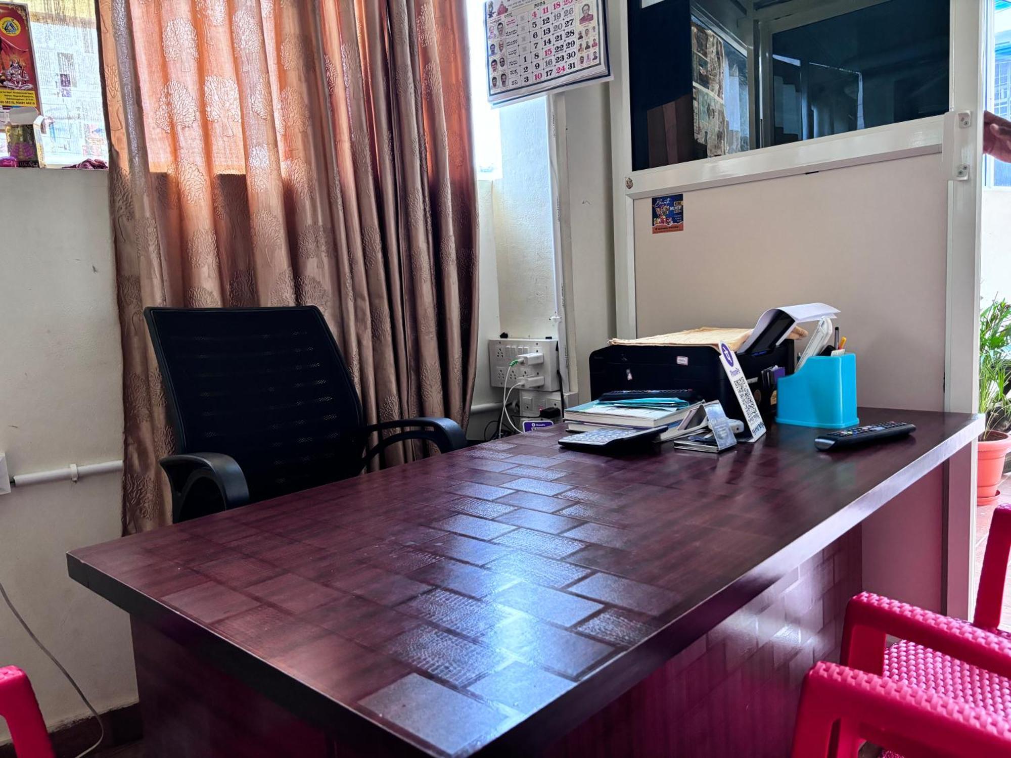 Sri Siri Lodge And Hotel จิกมากาลูร์ ภายนอก รูปภาพ